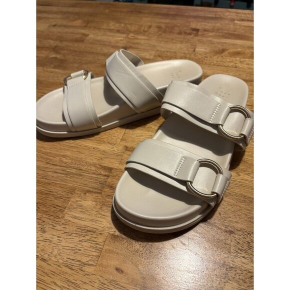 A NEW DAY Marcy Two band Buckle Sandals Cream Gold Size 10 Boho Preppy Classic - Picture 1 of 6